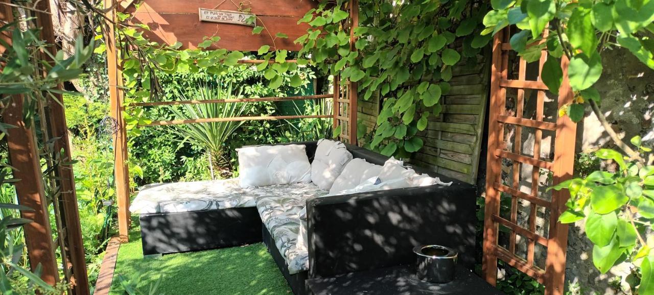 Gite Du Jardin Secret แซ็งต์-วาเลรี-ซัวร์-ซอมม์ ภายนอก รูปภาพ